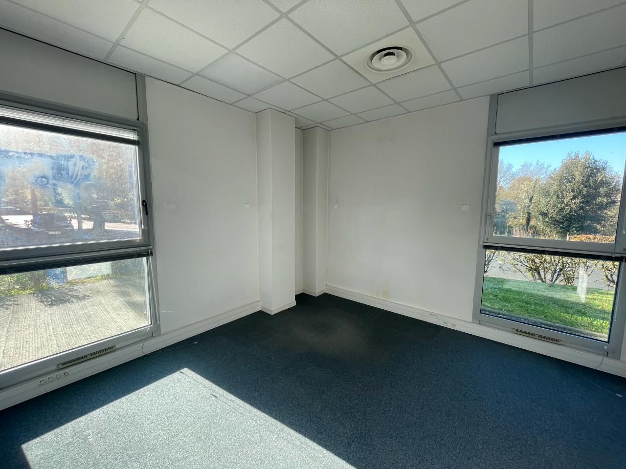 Bureau Nantes 253m² Location bureau Nantes Loire-Atlantique OLBUR2530789 4